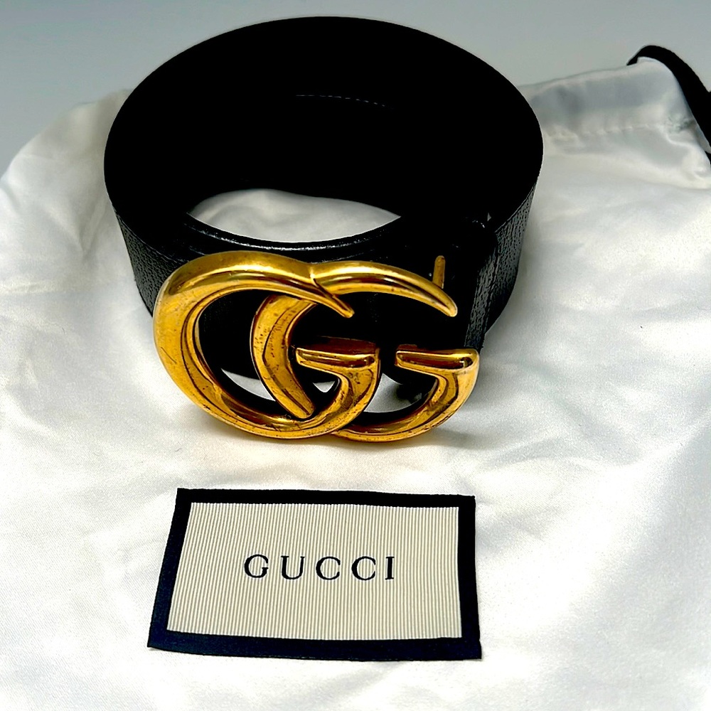 Gucci wide leather black belt with double G buckle